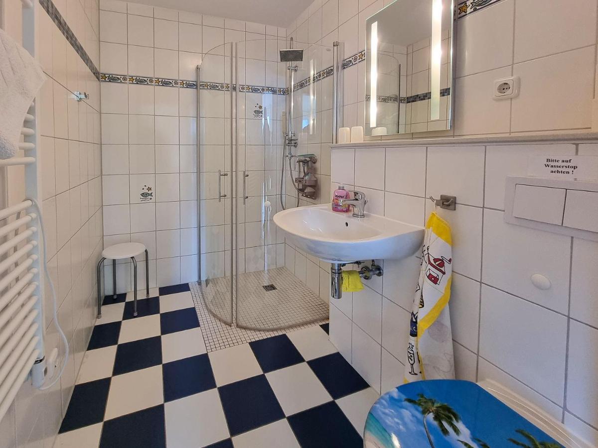 Ferienhaus "Zum Kreideblick" Sassnitz Exteriör bild